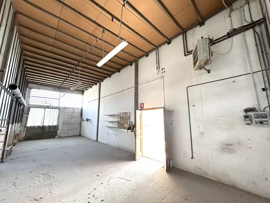 Immagine 8 di Capannone industriale in vendita  in PONTE PIETRA a Cesena