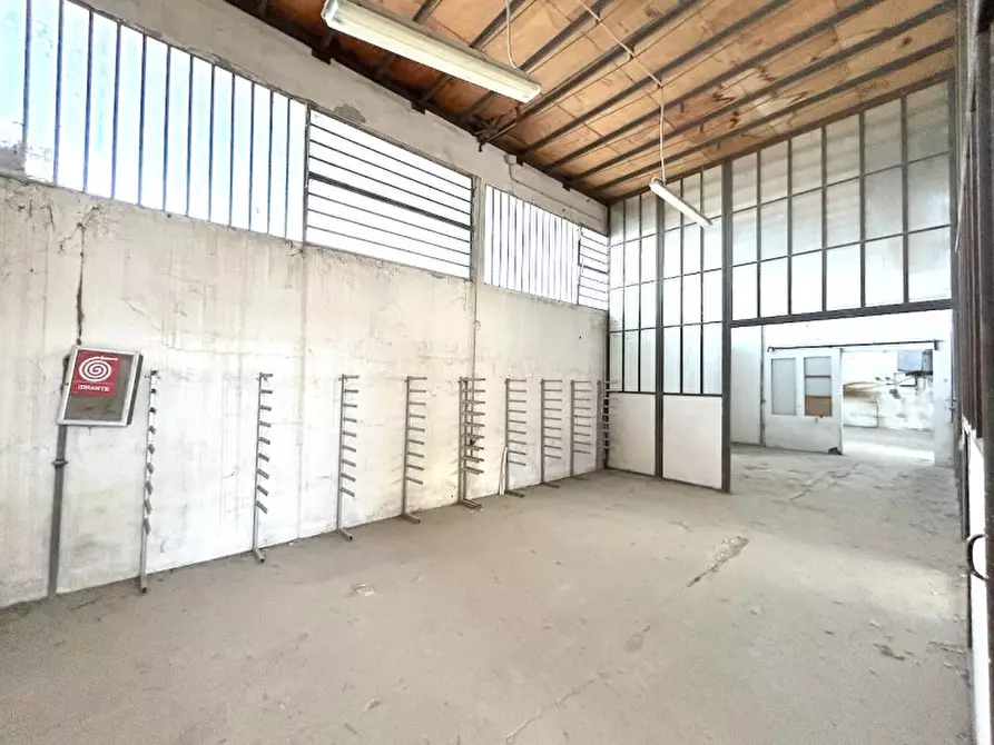 Immagine 9 di Capannone industriale in vendita  in PONTE PIETRA a Cesena