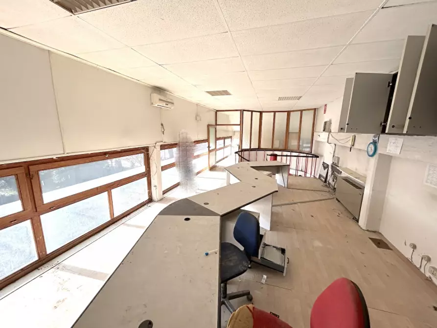 Immagine 13 di Capannone industriale in vendita  in PONTE PIETRA a Cesena