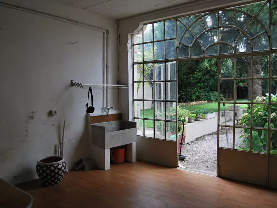 Immagine 30 di Palazzo in vendita  a Lonigo