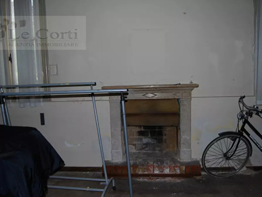 Immagine 32 di Palazzo in vendita  a Lonigo