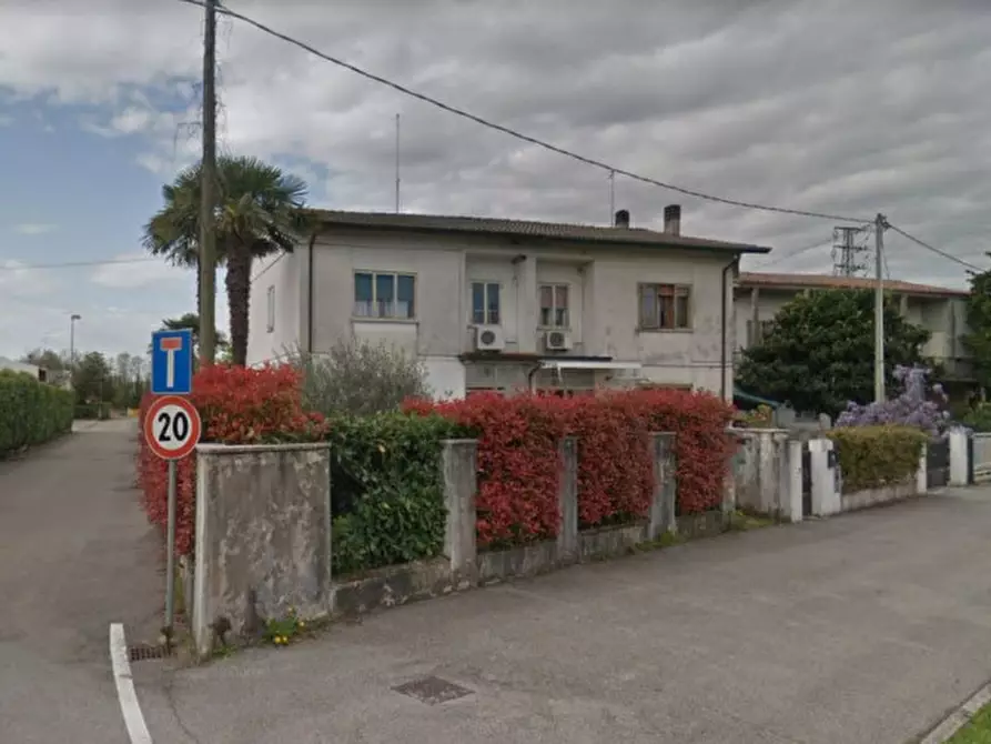 Immagine 1 di Casa bifamiliare in vendita  in Via Postumia a Quinto Di Treviso