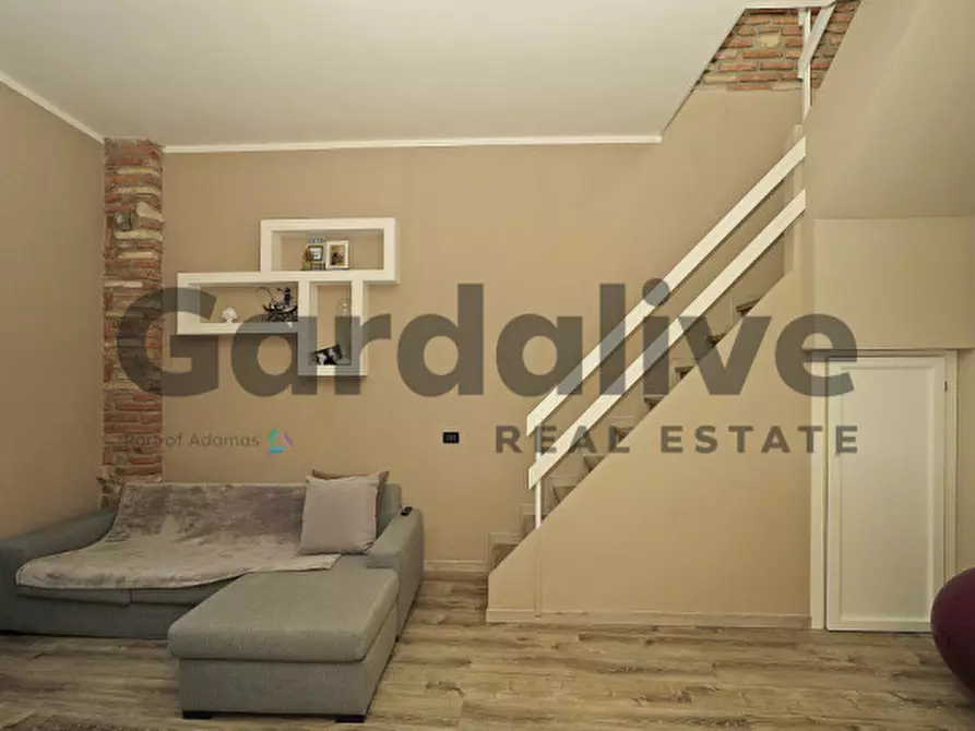 Immagine 3 di Appartamento in vendita  in via Volto a Moniga Del Garda