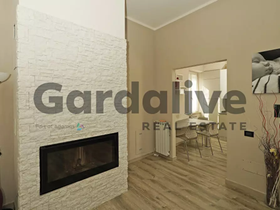 Immagine 4 di Appartamento in vendita  in via Volto a Moniga Del Garda