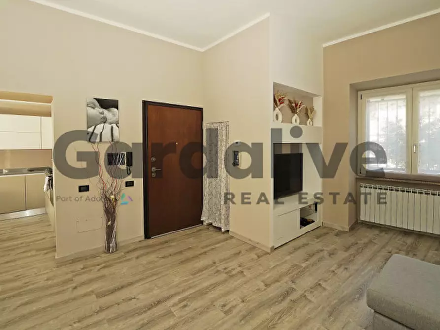 Immagine 5 di Appartamento in vendita  in via Volto a Moniga Del Garda