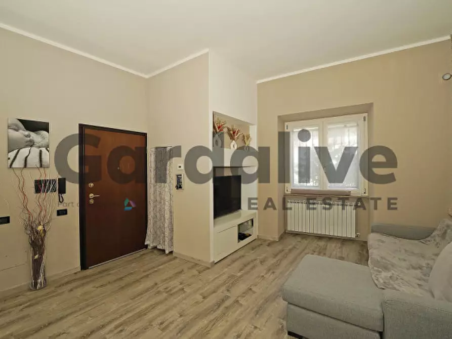 Immagine 6 di Appartamento in vendita  in via Volto a Moniga Del Garda