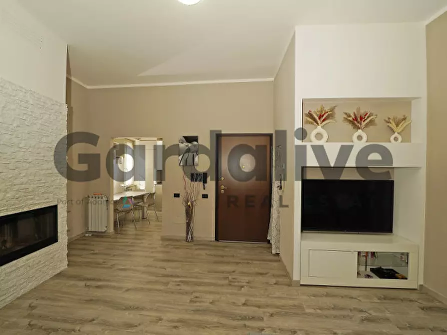 Immagine 7 di Appartamento in vendita  in via Volto a Moniga Del Garda