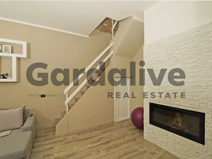 Immagine 10 di Appartamento in vendita  in via Volto a Moniga Del Garda