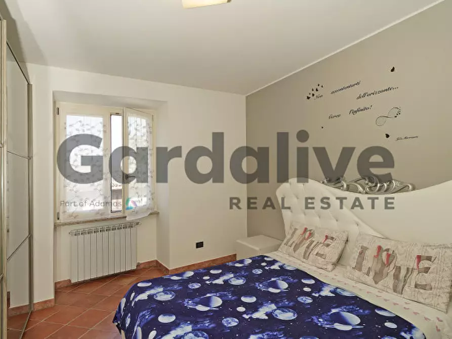 Immagine 13 di Appartamento in vendita  in via Volto a Moniga Del Garda