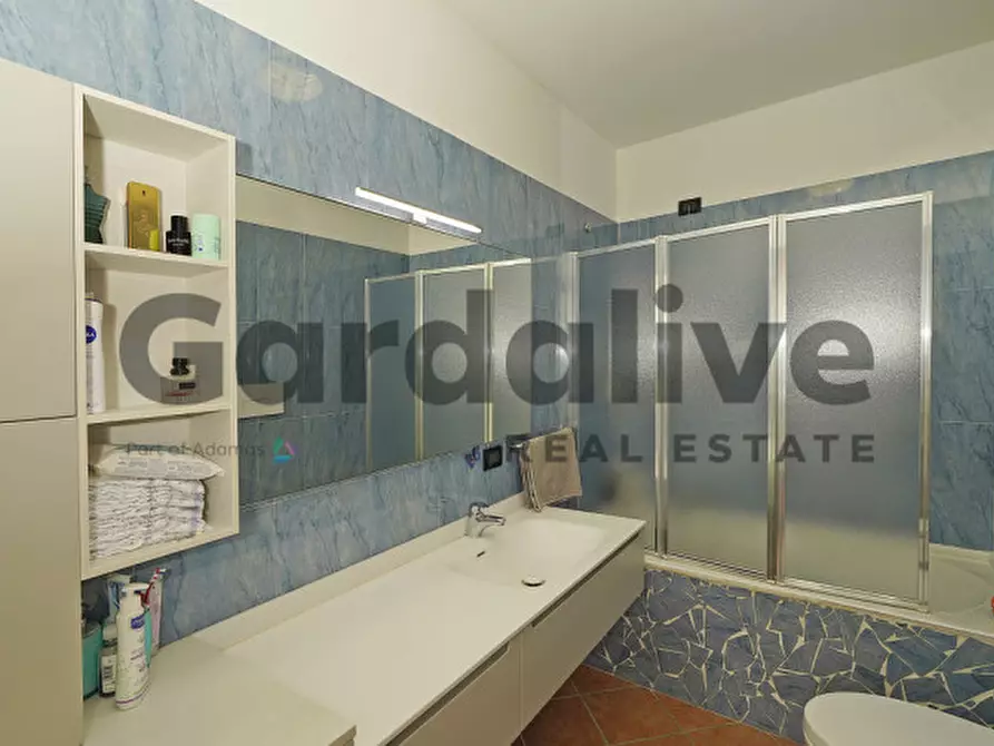 Immagine 17 di Appartamento in vendita  in via Volto a Moniga Del Garda