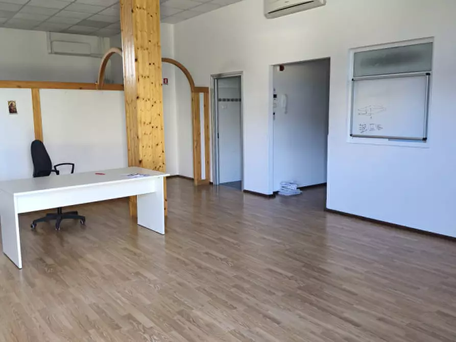 Immagine 9 di Ufficio in affitto  in Via Ammiraglio Ernesto Burzagli a Montevarchi