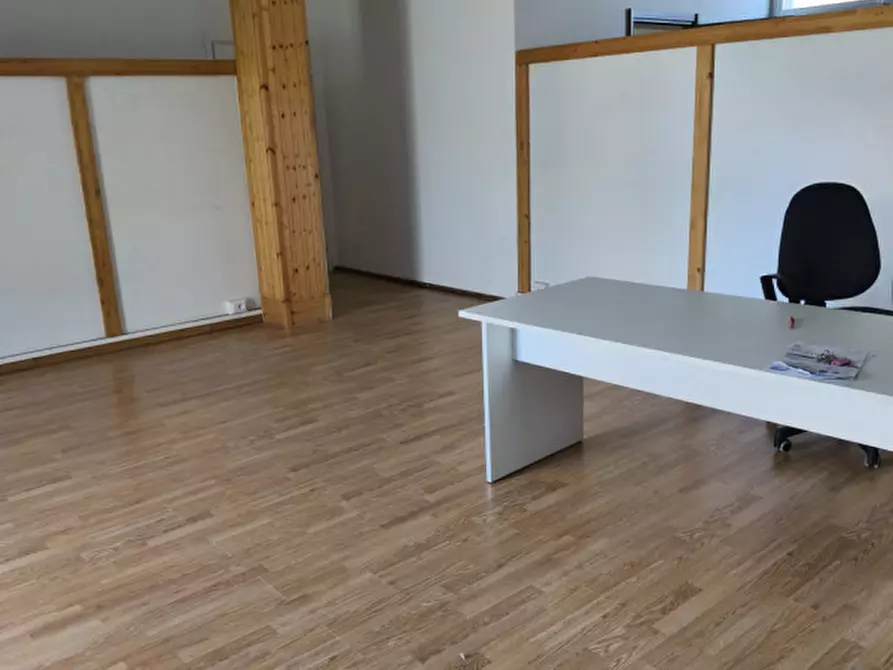 Immagine 14 di Ufficio in affitto  in Via Ammiraglio Ernesto Burzagli a Montevarchi