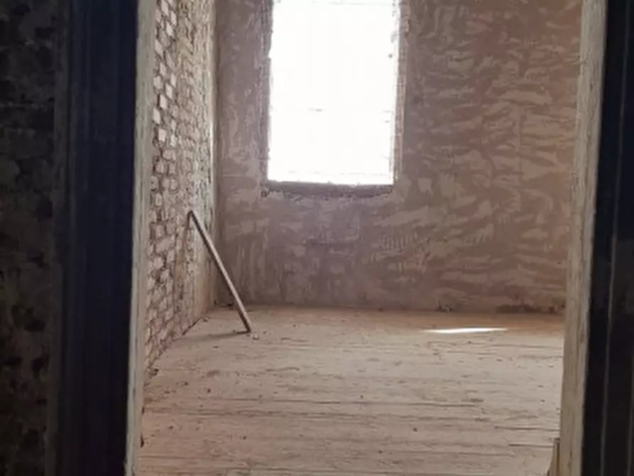 Immagine 7 di Palazzo in vendita  in via Cavour n. 79 a Este