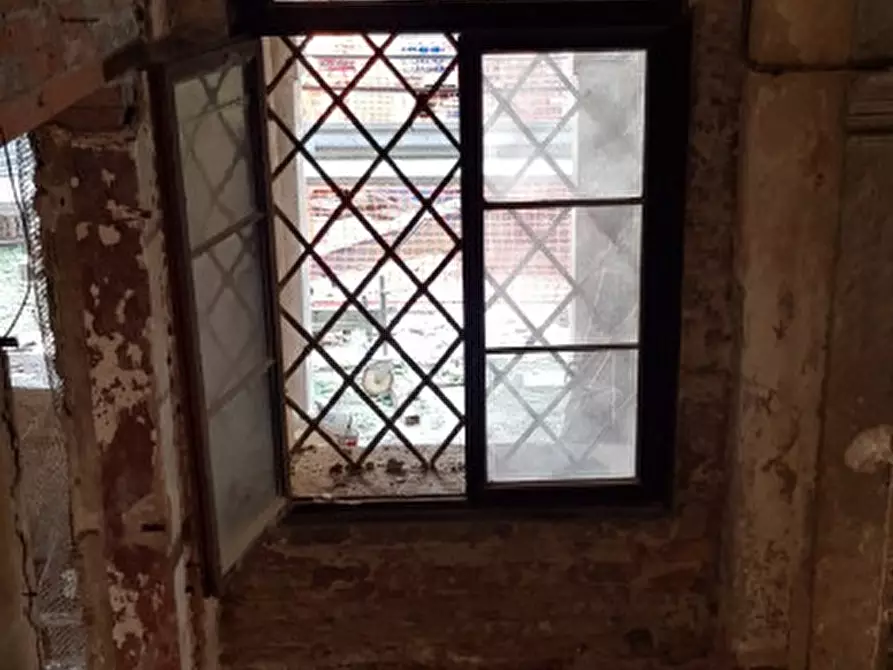 Immagine 10 di Palazzo in vendita  in via Cavour n. 79 a Este