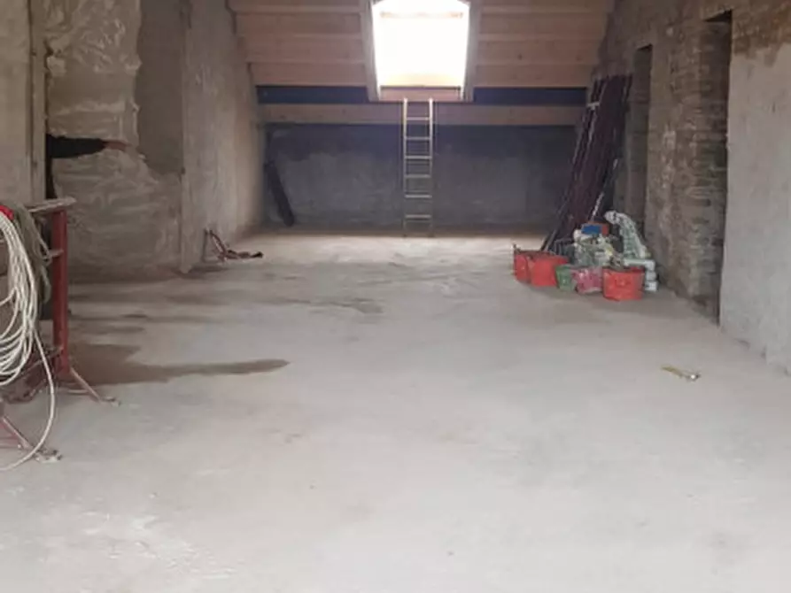 Immagine 22 di Palazzo in vendita  in via Cavour n. 79 a Este