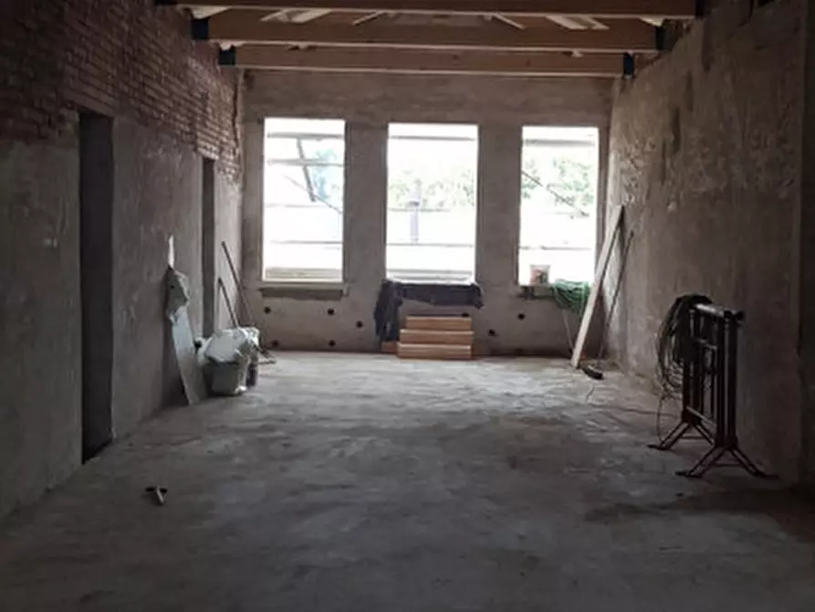 Immagine 28 di Palazzo in vendita  in via Cavour n. 79 a Este