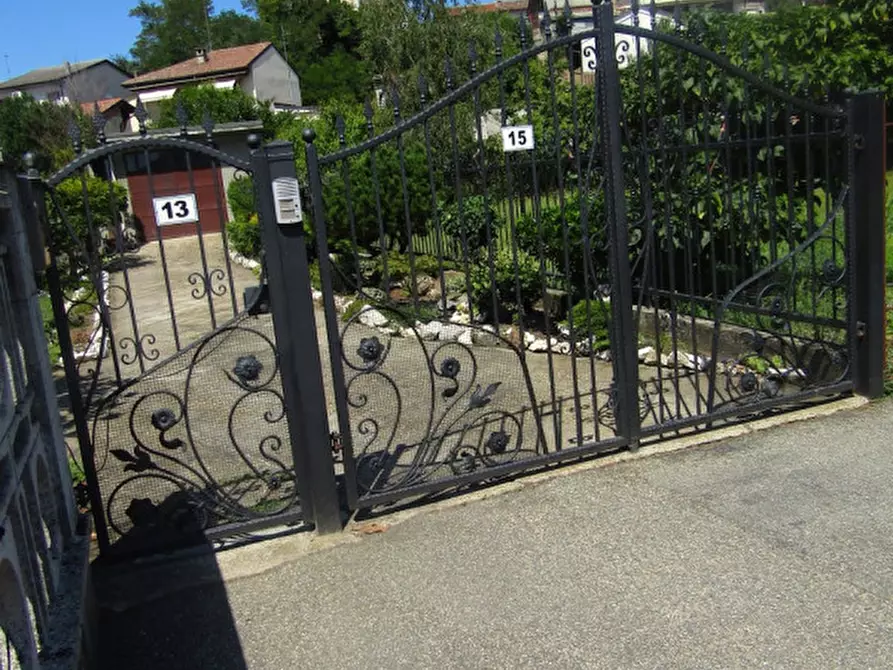 Immagine 2 di Villa in vendita  in via Boschine n° 13 a Sannazzaro De' Burgondi