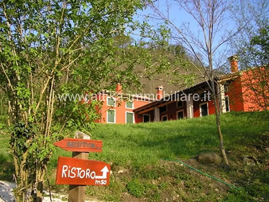 Immagine 1 di Agriturismo in vendita  in Castelnuovo a Teolo