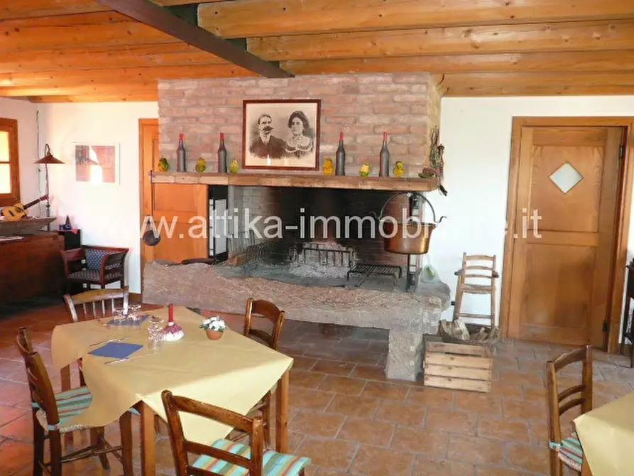 Immagine 3 di Agriturismo in vendita  in Castelnuovo a Teolo