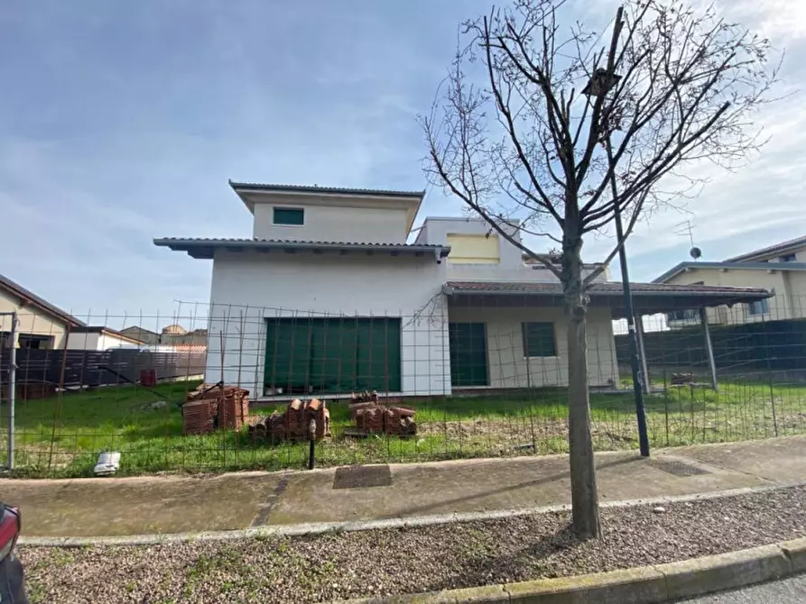 Immagine 3 di Villa in vendita  in Via S. Antonio Abate a Mozzecane