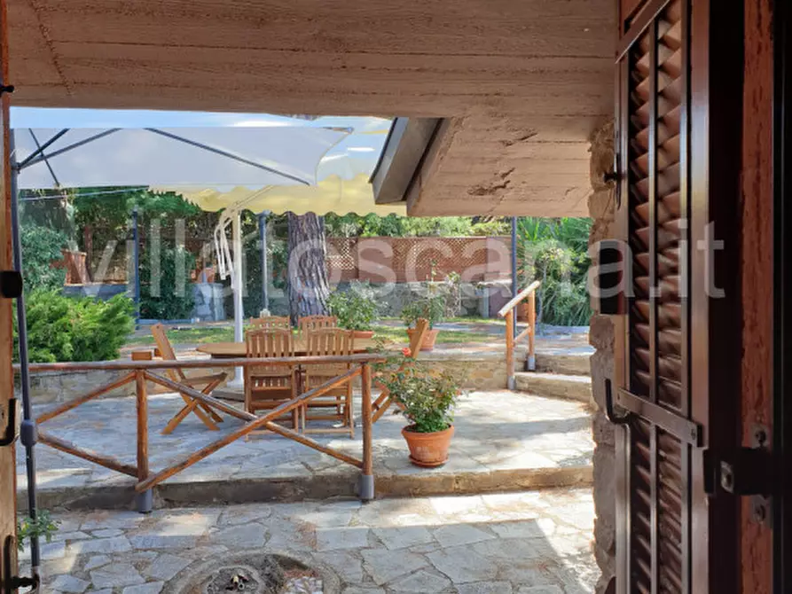 Immagine 59 di Casa trifamiliare in vendita  a Castiglione Della Pescaia