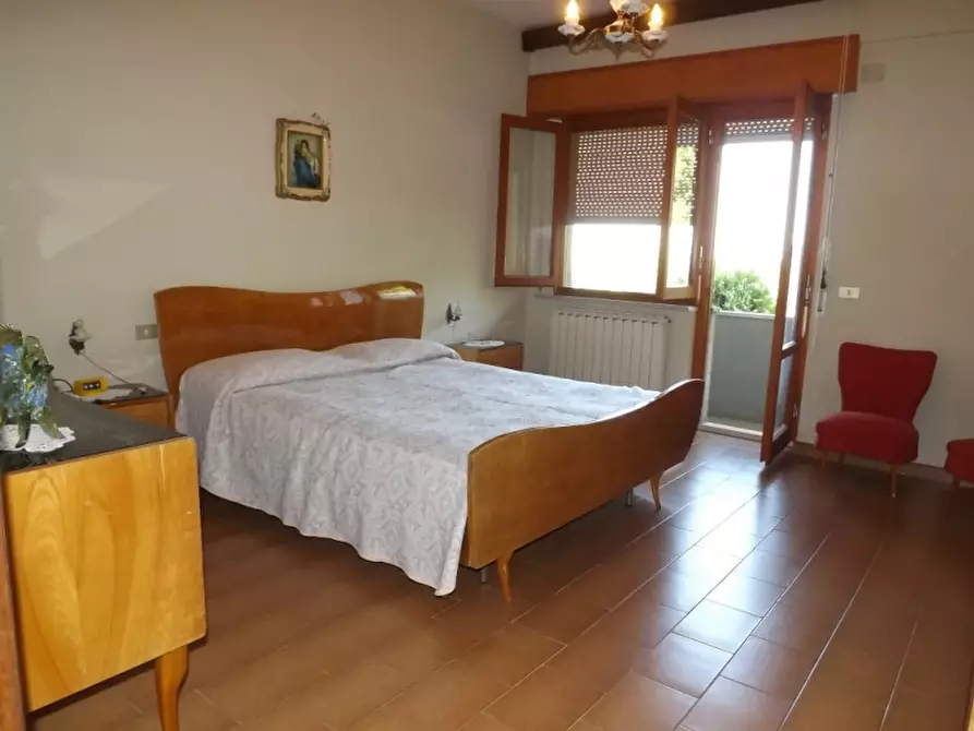 Immagine 5 di Appartamento in vendita  a Arcevia