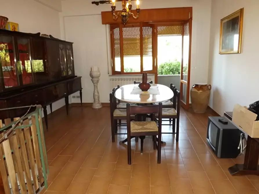 Immagine 11 di Appartamento in vendita  a Arcevia