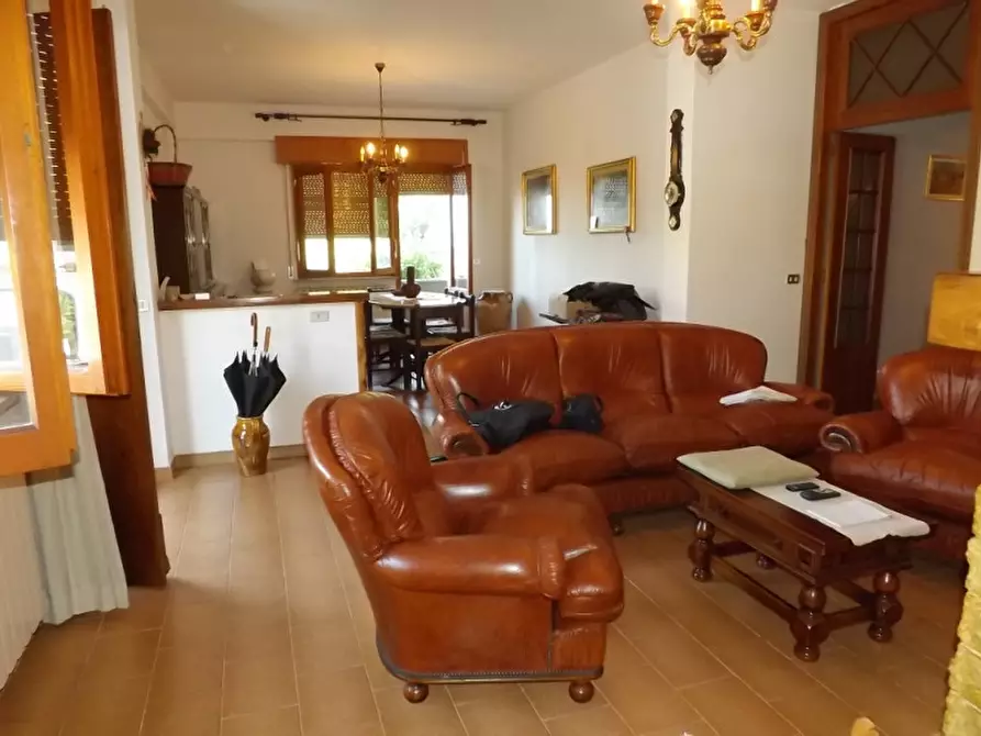 Immagine 31 di Appartamento in vendita  a Arcevia