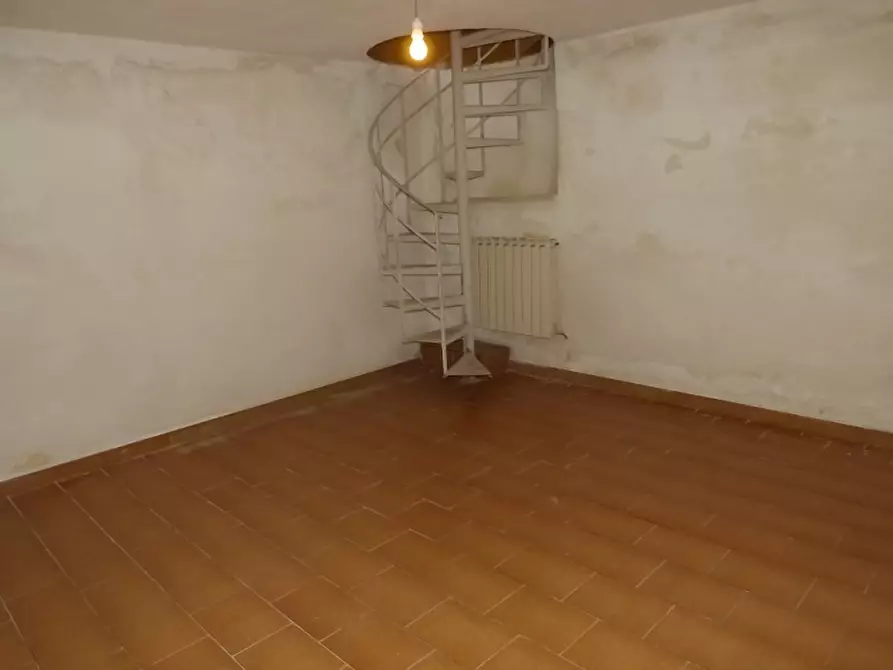 Immagine 42 di Appartamento in vendita  a Arcevia