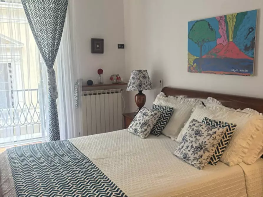Immagine 14 di Appartamento in affitto  in via toledo 257 a Napoli