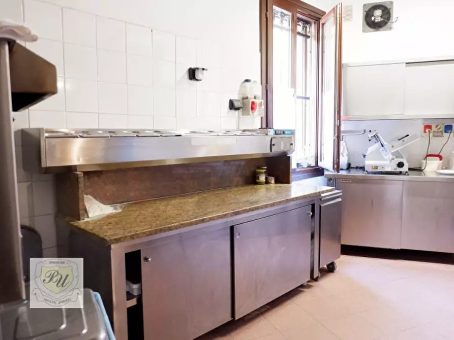 Immagine 7 di Palazzo in vendita  in Via Principe Umberto 54/b a Este