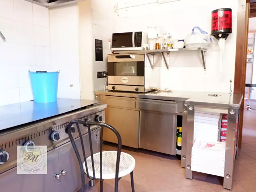 Immagine 9 di Palazzo in vendita  in Via Principe Umberto 54/b a Este