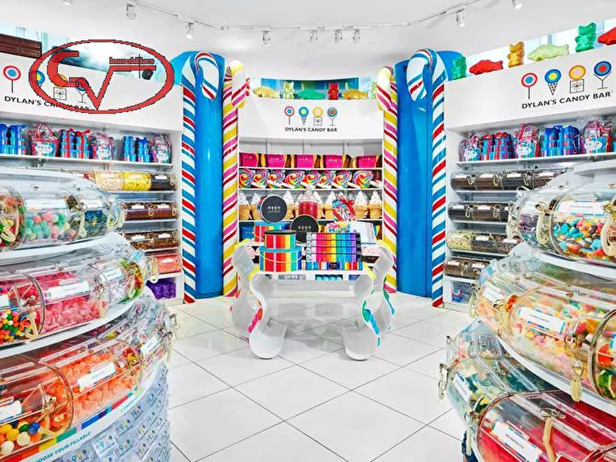 Immagine 2 di Negozio in affitto  in via turati a Loro Ciuffenna