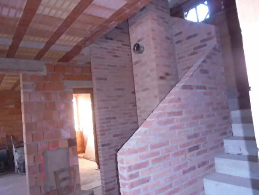 Immagine 11 di Casa indipendente in vendita  a Pincara