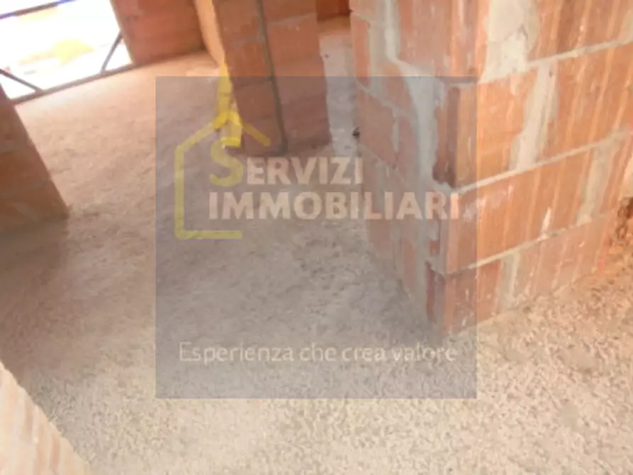 Immagine 15 di Casa indipendente in vendita  a Pincara