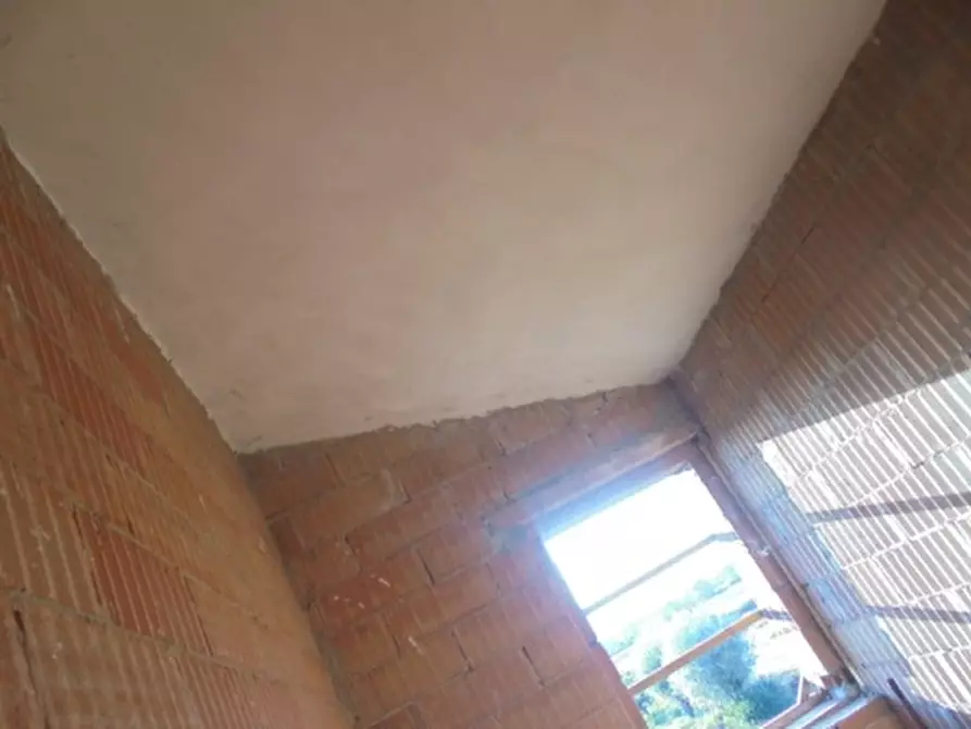 Immagine 17 di Casa indipendente in vendita  a Pincara