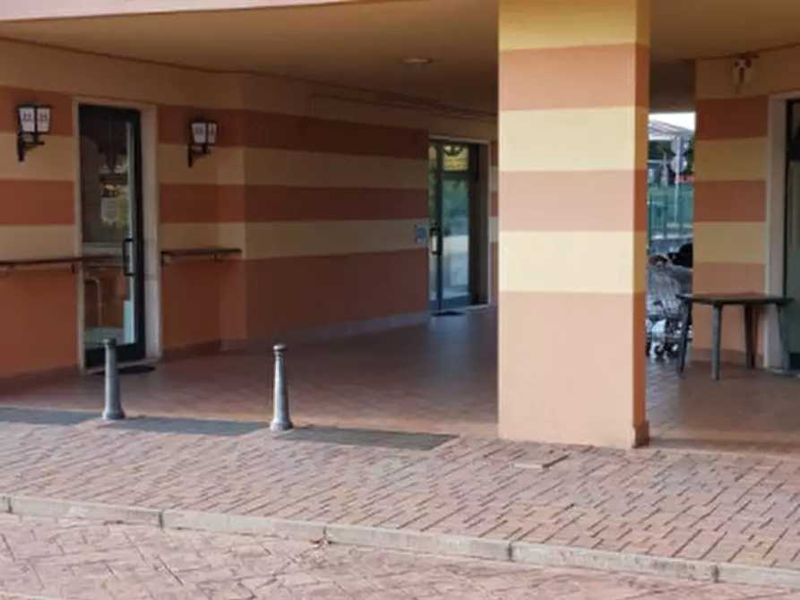 Immagine 2 di Ufficio in vendita  a Colognola Ai Colli