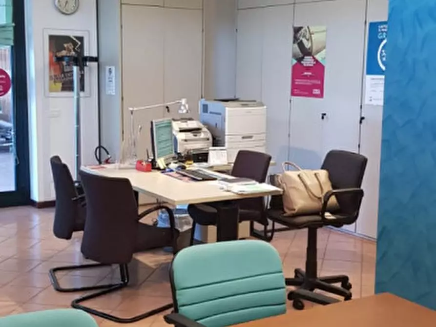 Immagine 6 di Ufficio in vendita  a Colognola Ai Colli
