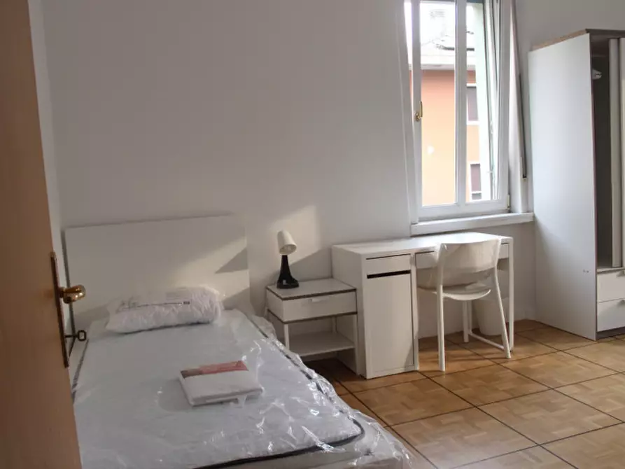 Immagine 20 di Camera in affitto  in Via Damiano Chiesa 1 a Trento