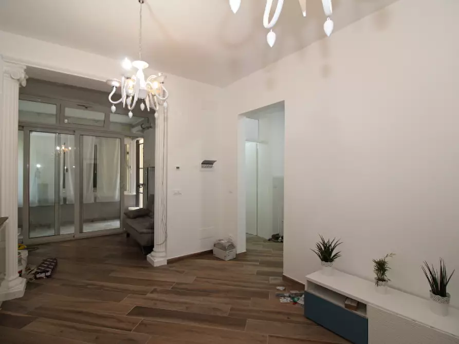 Immagine 1 di Appartamento in vendita  in venezia a Senigallia