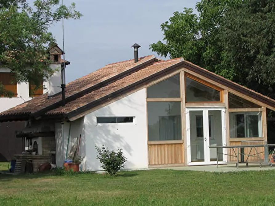 Immagine 5 di Casa indipendente in vendita  a Spresiano