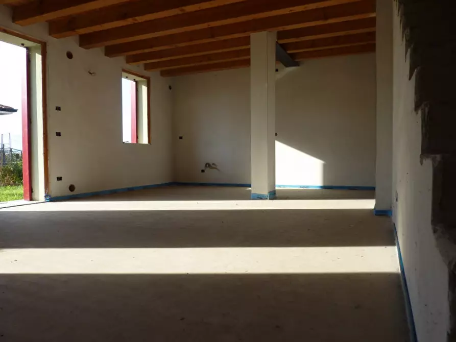 Immagine 24 di Casa trifamiliare in vendita  in via schiavonesca nuova a Volpago Del Montello