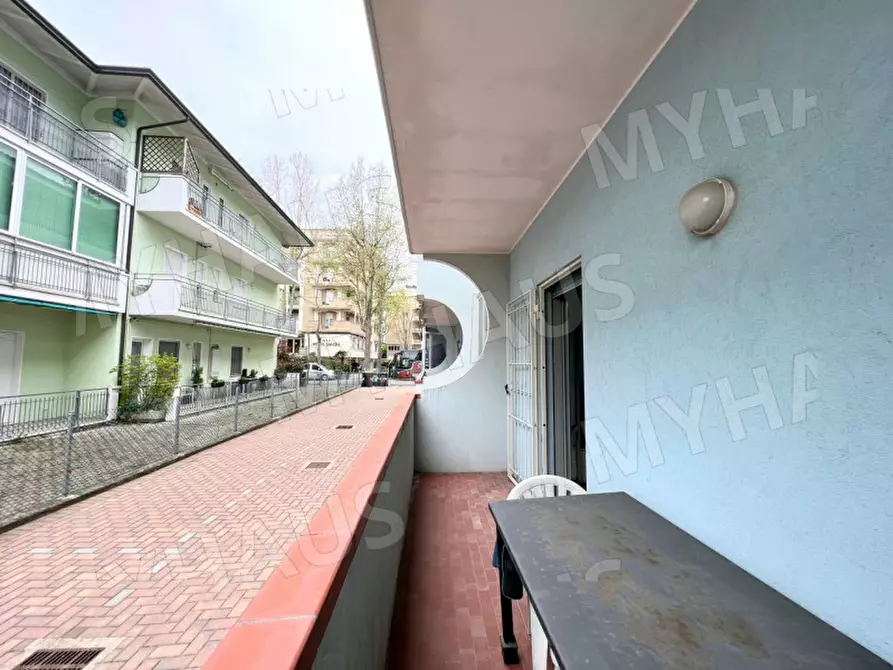 Immagine 2 di Appartamento in vendita  in Viale Michelangelo Buonarroti 28 a Cesenatico