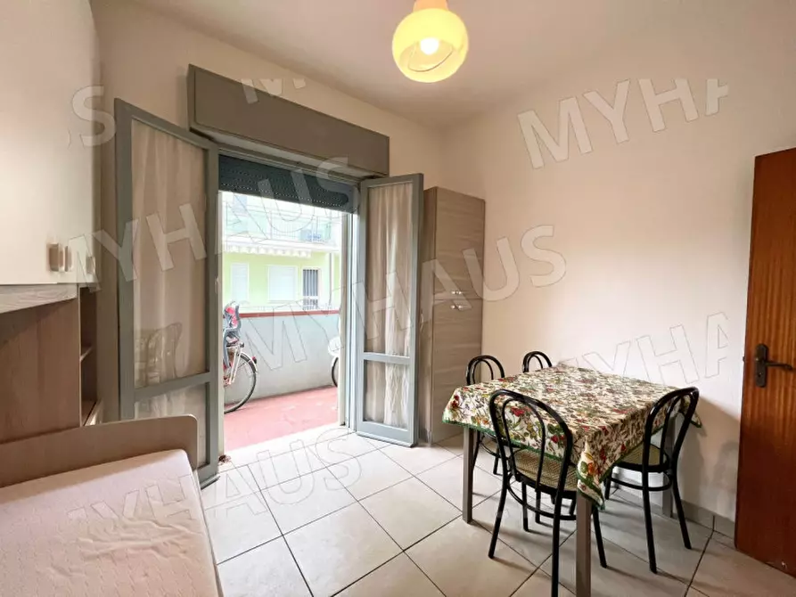 Immagine 9 di Appartamento in vendita  in Viale Michelangelo Buonarroti 28 a Cesenatico