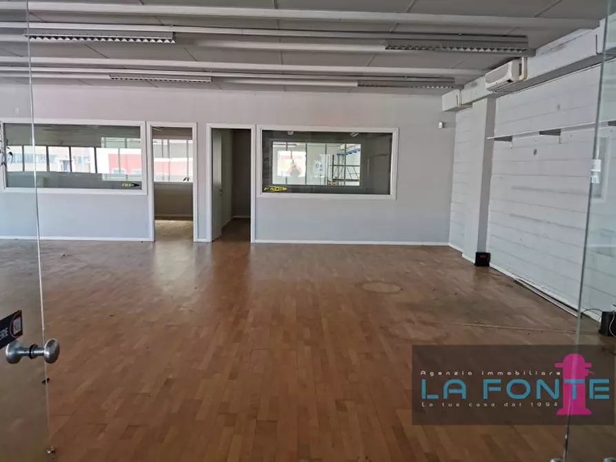 Immagine 2 di Ufficio in affitto  a Pianiga