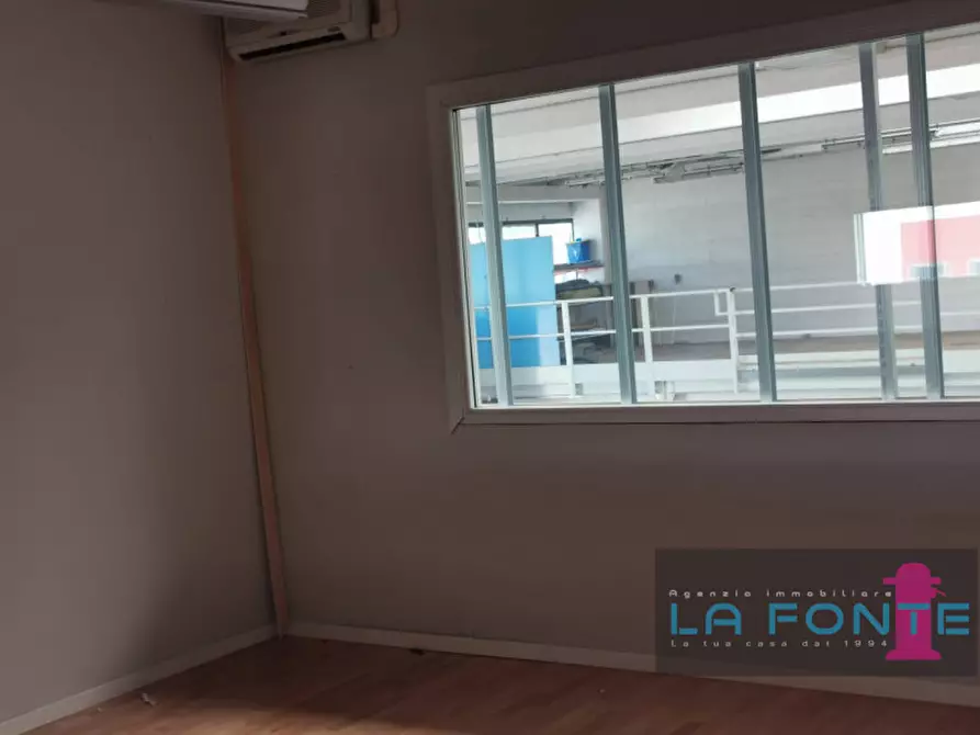 Immagine 4 di Ufficio in affitto  a Pianiga