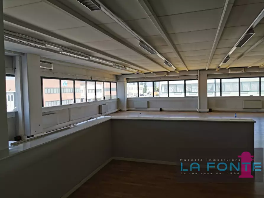 Immagine 5 di Ufficio in affitto  a Pianiga