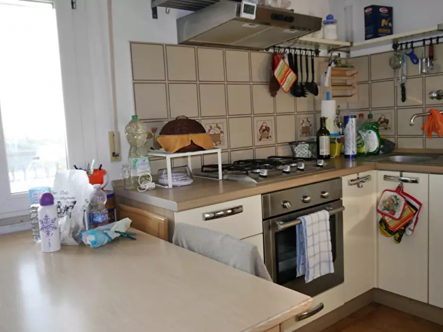 Immagine 6 di Appartamento in vendita  a Senigallia