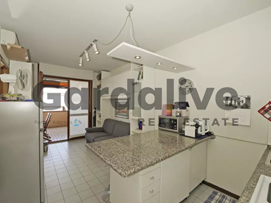 Immagine 4 di Appartamento in vendita  in Via Belvedere a Manerba Del Garda