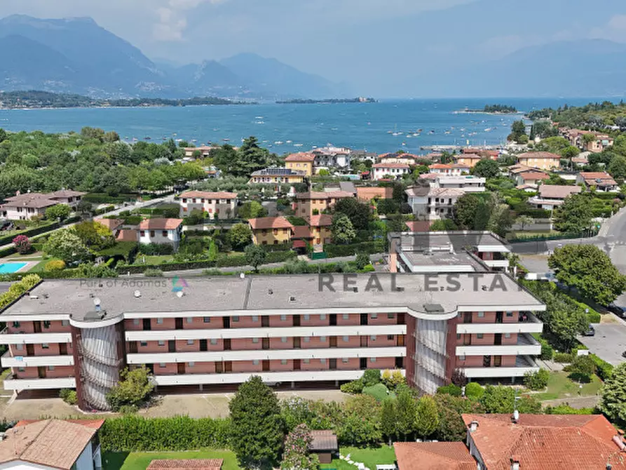 Immagine 23 di Appartamento in vendita  in Via Belvedere a Manerba Del Garda